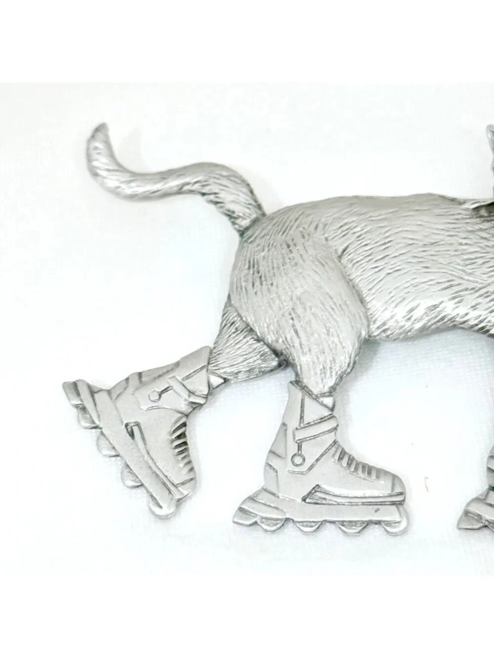 Rare Jonette Jewelry Cat Roller Skating Brooch Silver Tone Pewter New on Card